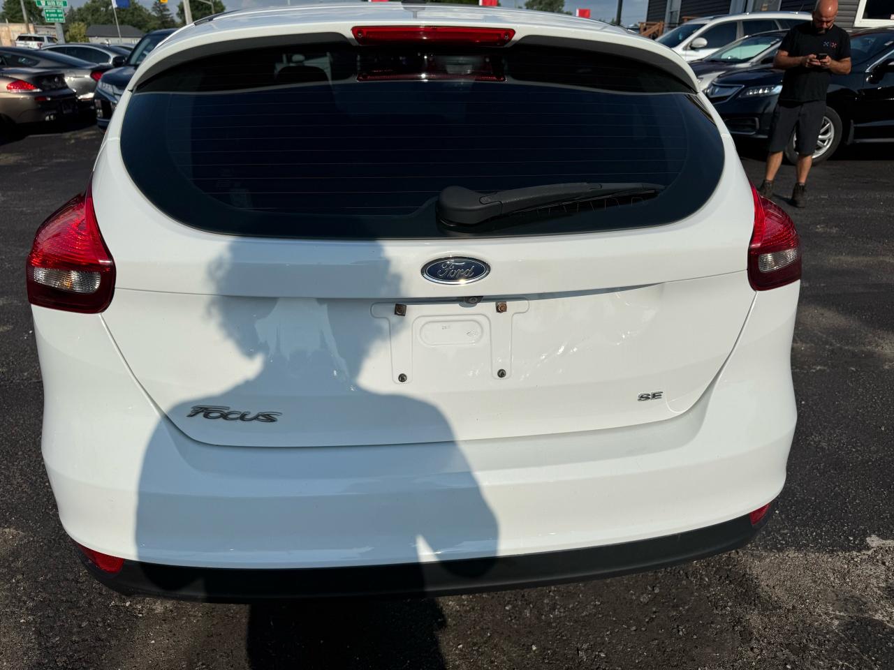 2017 Ford Focus HB SE Photo4