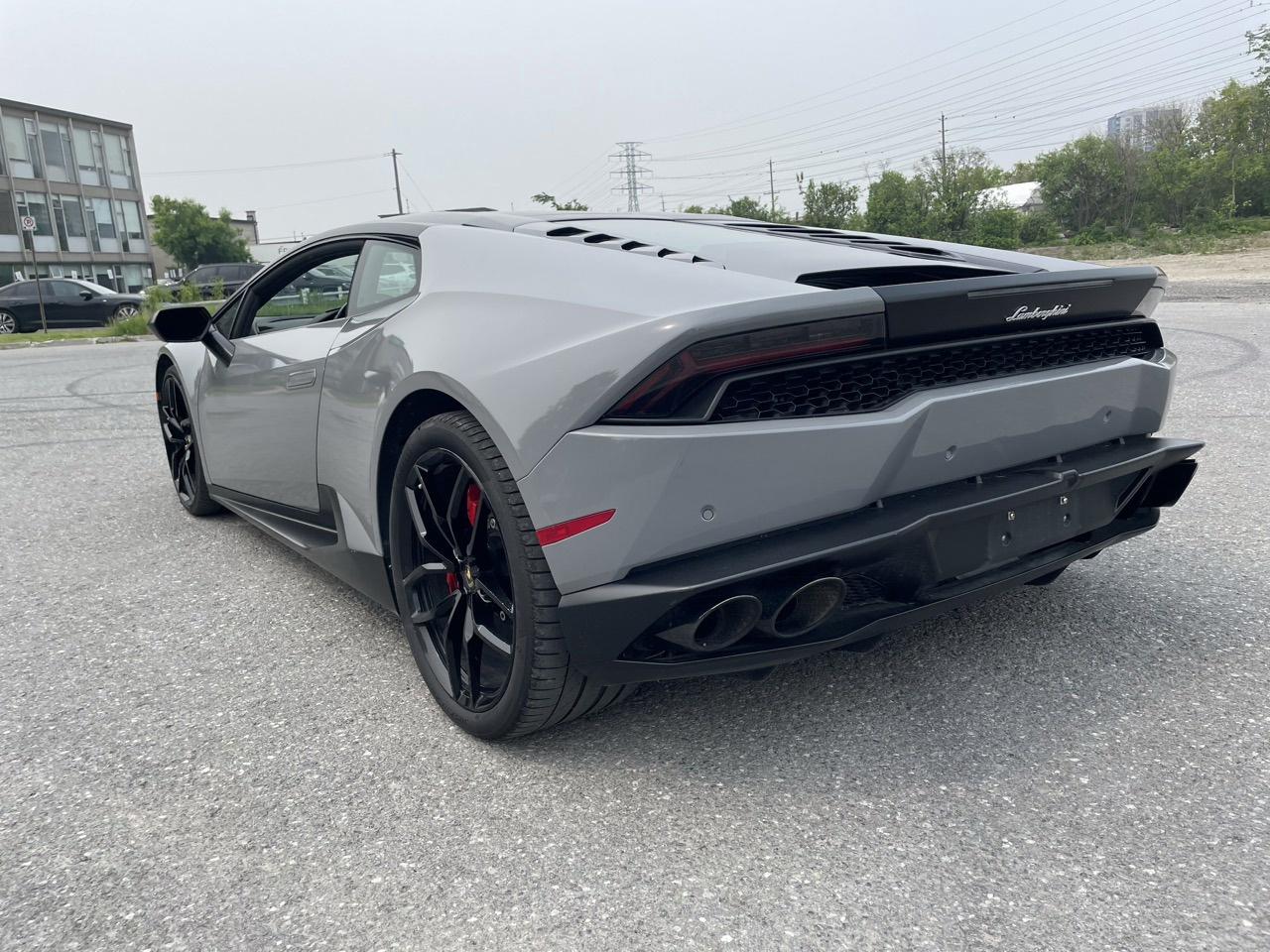 2016 Lamborghini Huracan LP610-4 Coupe - Photo #3