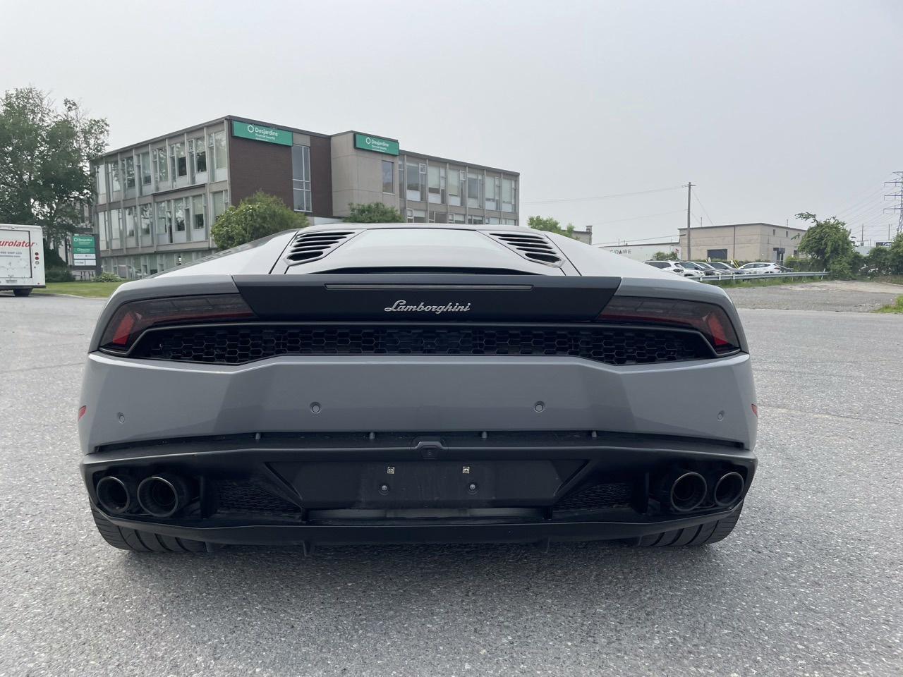 2016 Lamborghini Huracan LP610-4 Coupe - Photo #4