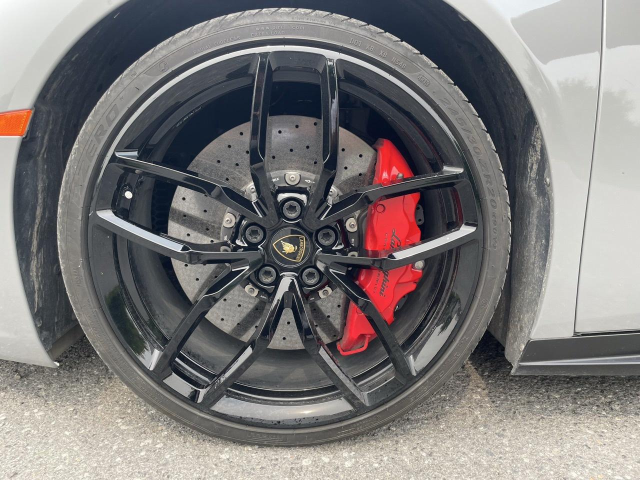 2016 Lamborghini Huracan LP610-4 Coupe - Photo #10
