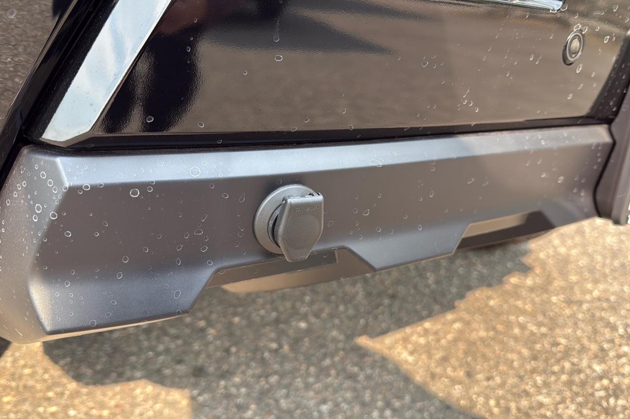 2025 Toyota Tacoma HV Double Cab TRD PRO Photo