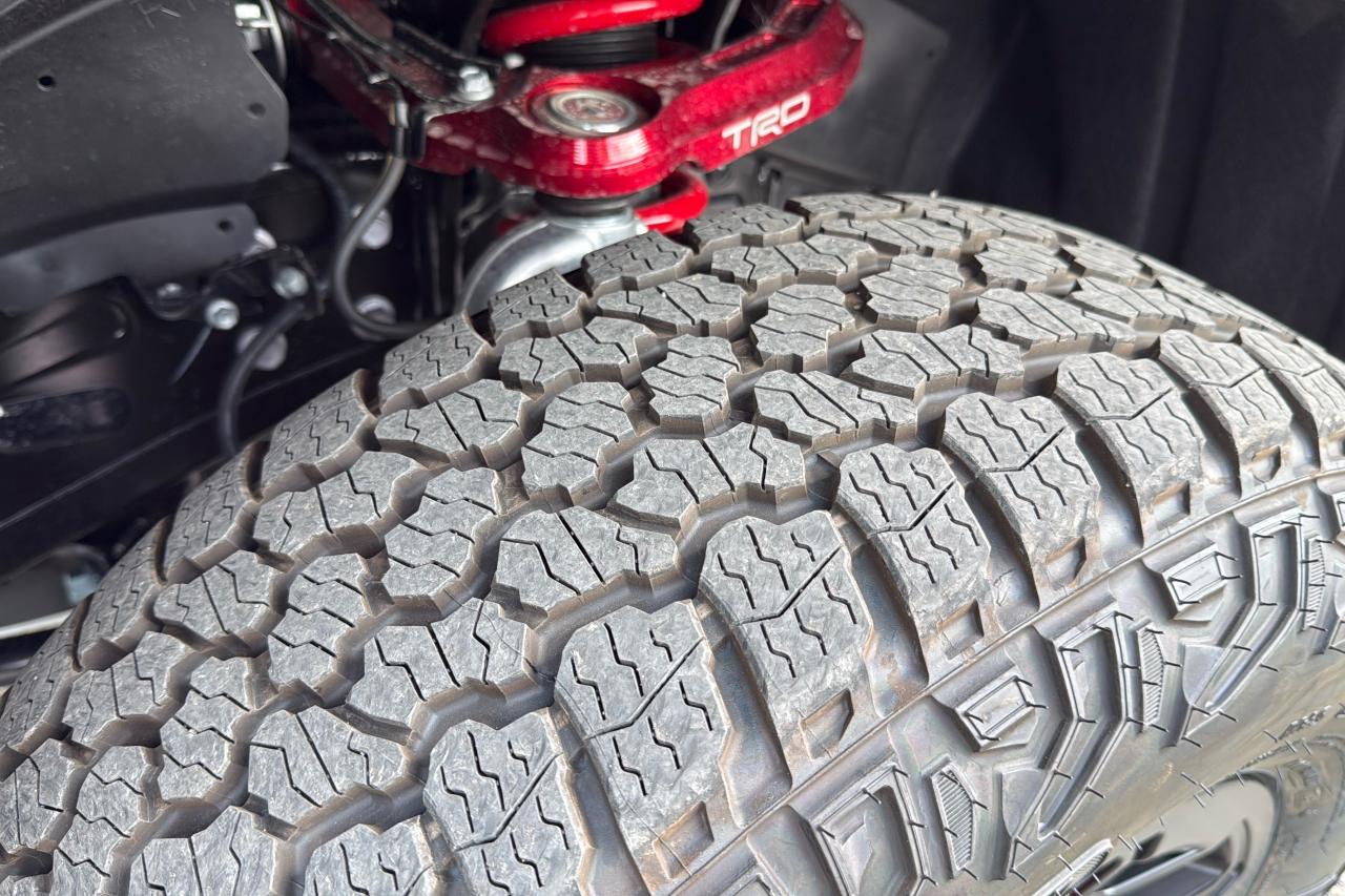 2025 Toyota Tacoma HV Double Cab TRD PRO Photo