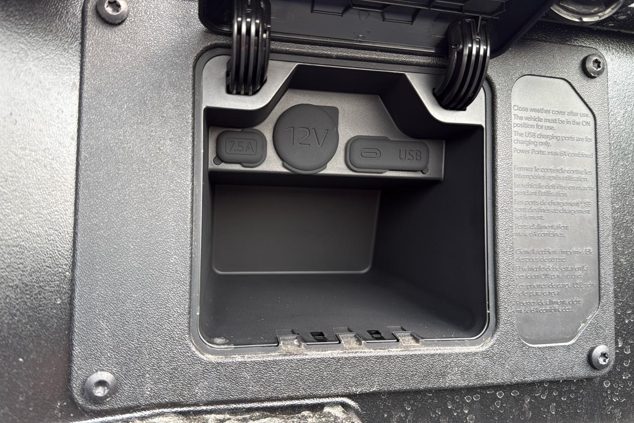 2025 Toyota Tacoma HV Double Cab TRD PRO Photo