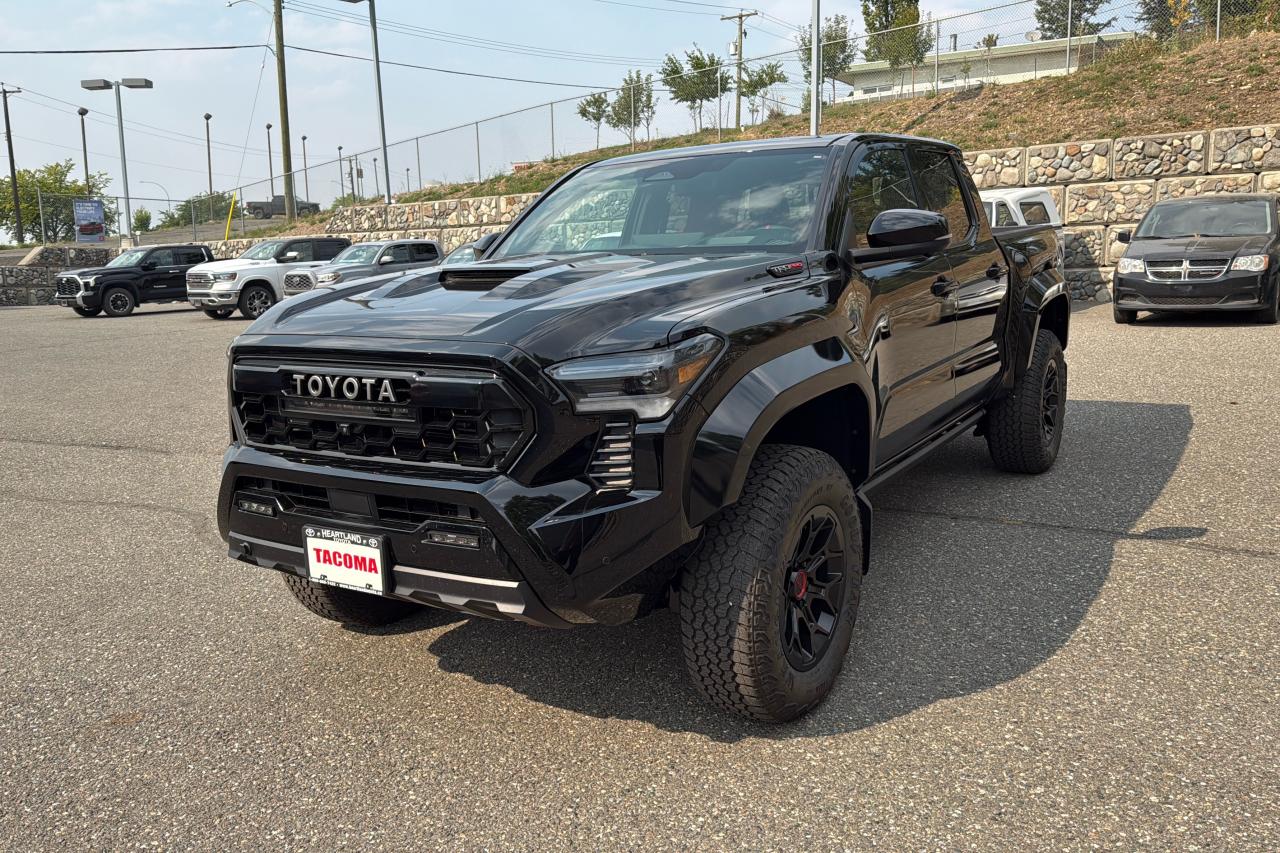 2025 Toyota Tacoma HV Double Cab TRD PRO Photo