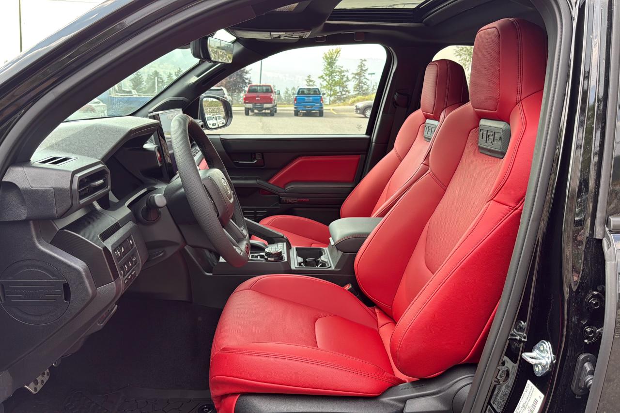 2025 Toyota Tacoma HV Double Cab TRD PRO Photo