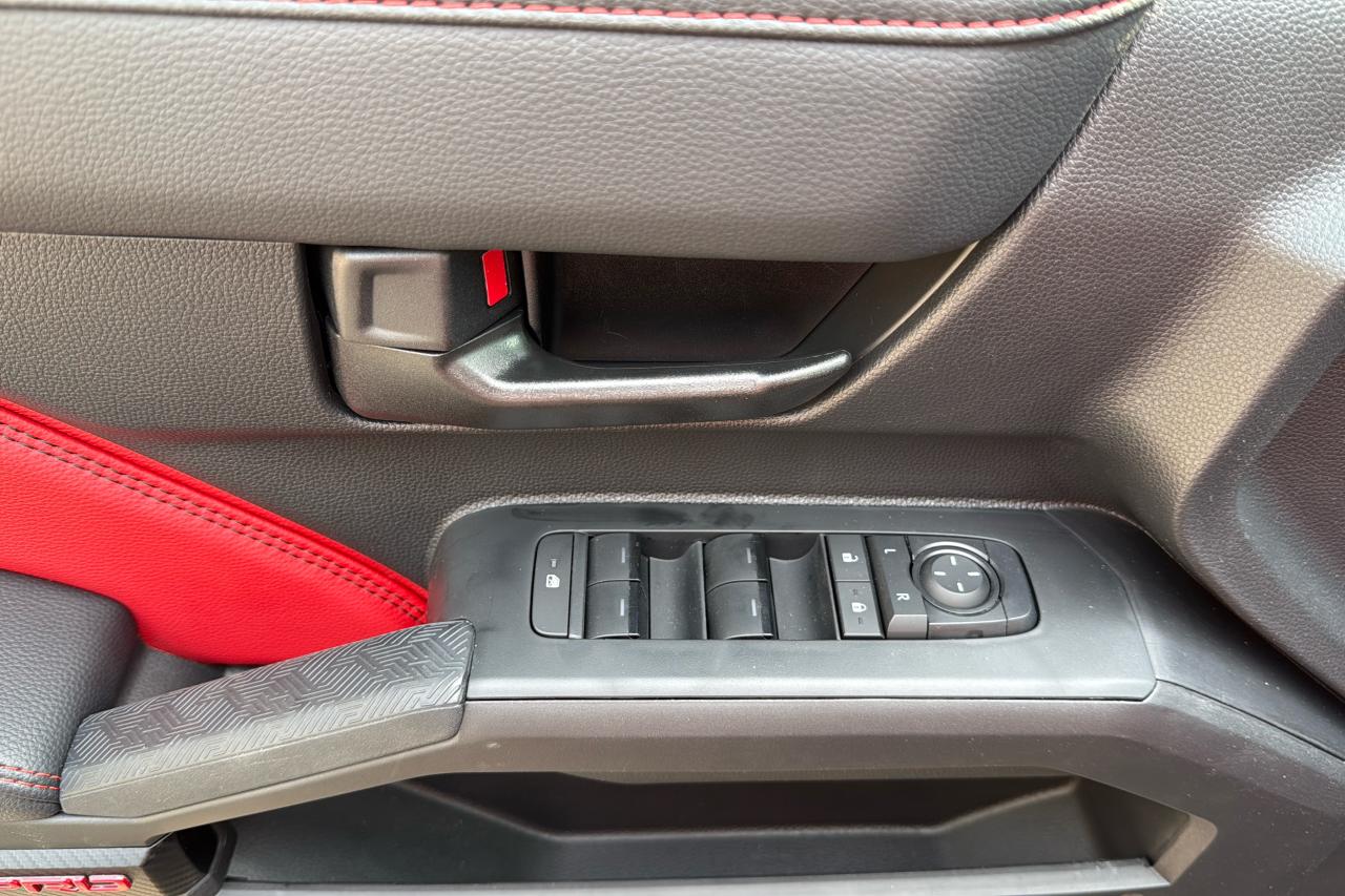 2025 Toyota Tacoma HV Double Cab TRD PRO Photo