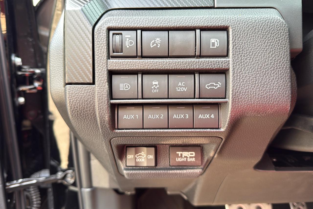 2025 Toyota Tacoma HV Double Cab TRD PRO Photo