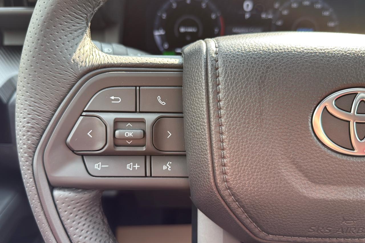 2025 Toyota Tacoma HV Double Cab TRD PRO Photo