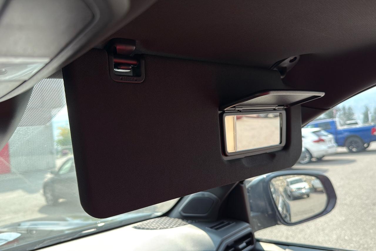 2025 Toyota Tacoma HV Double Cab TRD PRO Photo