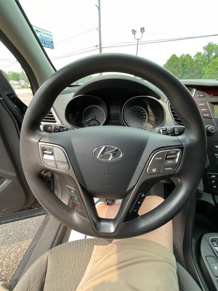 2015 Hyundai Santa Fe Sport  Photo4