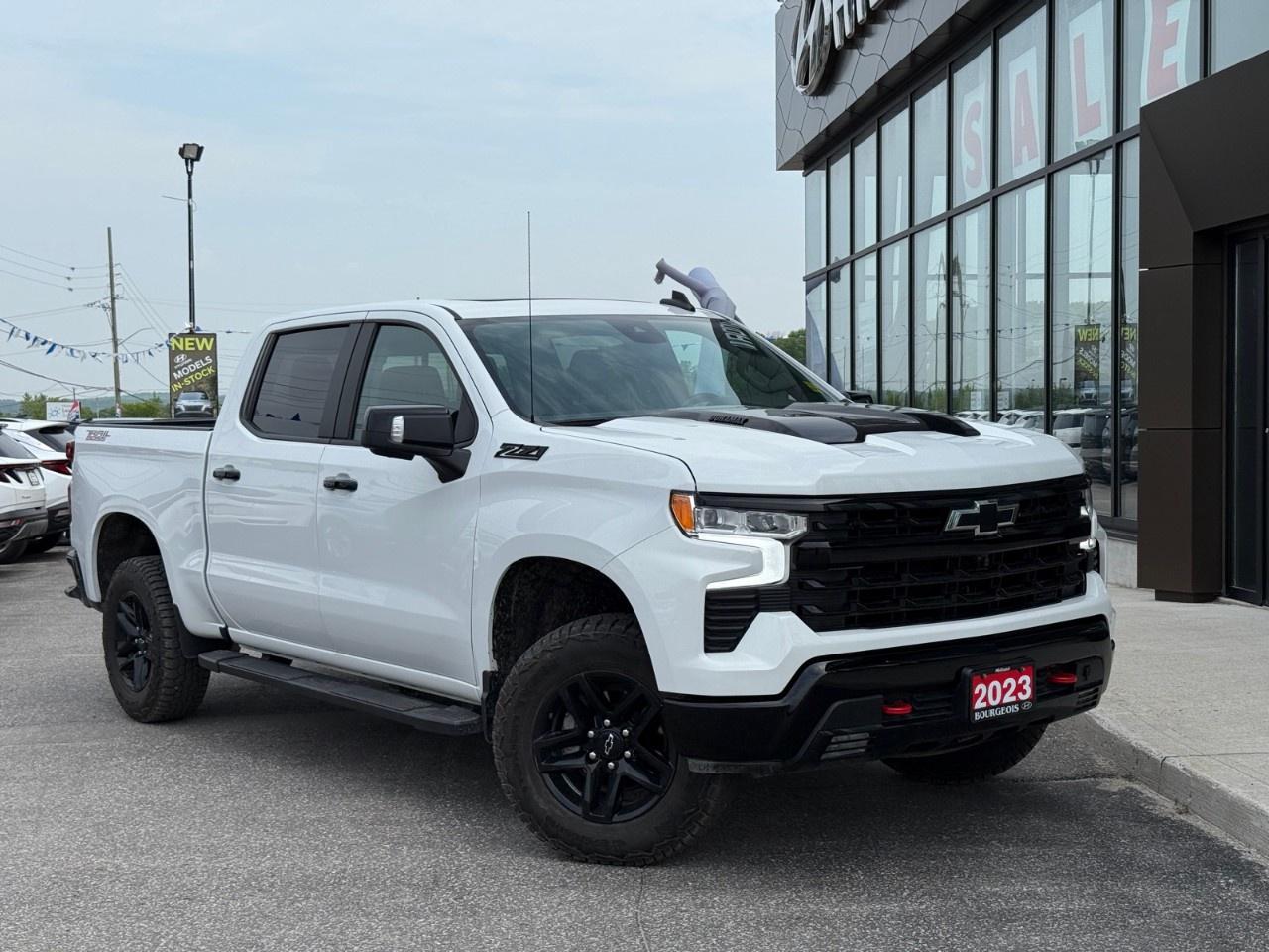 Used 2023 Chevrolet Silverado 1500 Crew Cab Standard Box 4-Wheel Drive LT Trail Boss for sale in Midland, ON