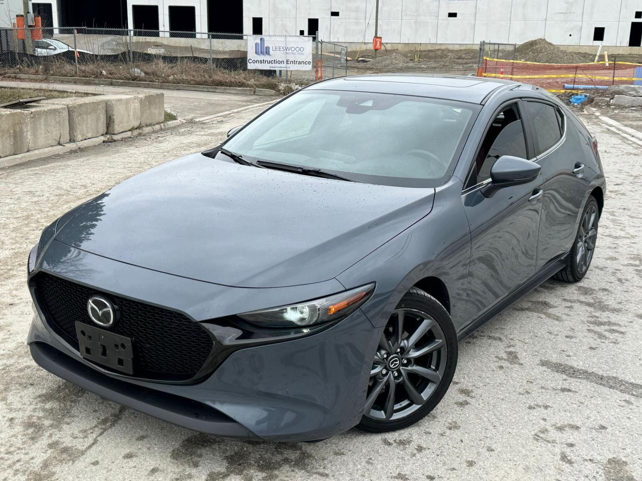 2021 Mazda MAZDA3 GT - Photo #4
