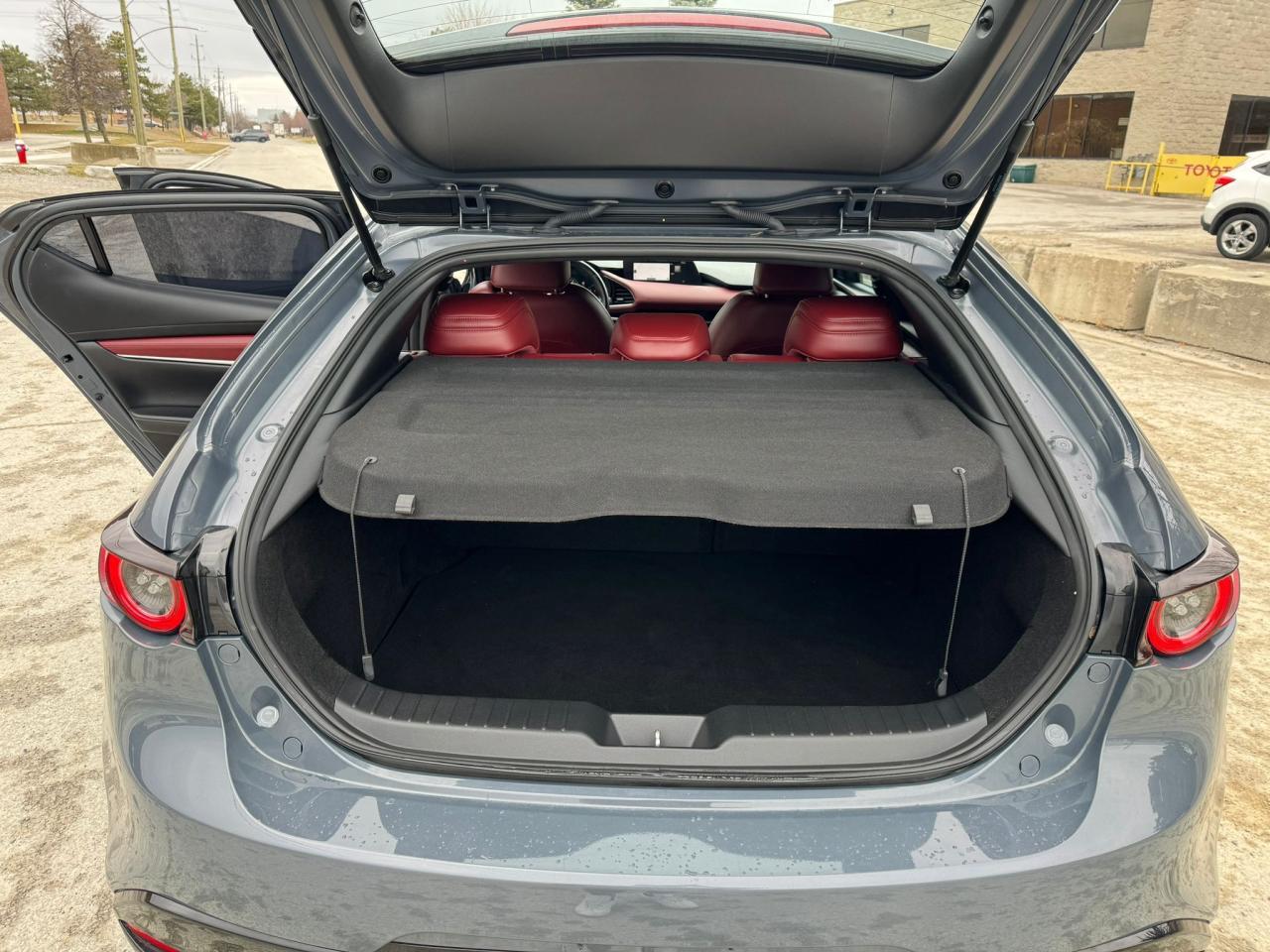 2021 Mazda MAZDA3 GT - Photo #11