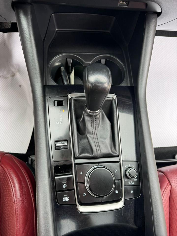 2021 Mazda MAZDA3 GT - Photo #17