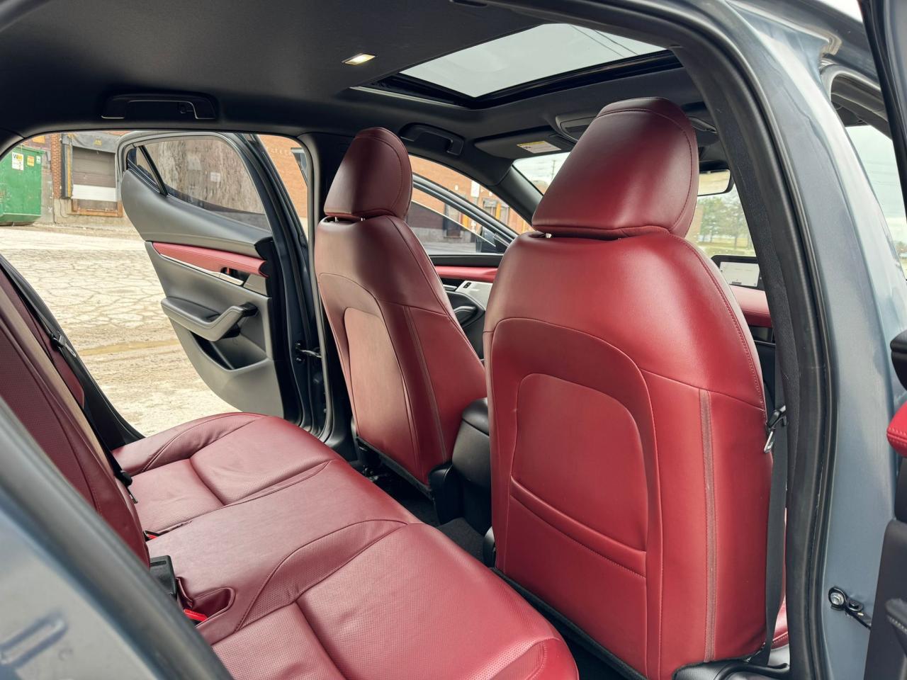 2021 Mazda MAZDA3 GT - Photo #24