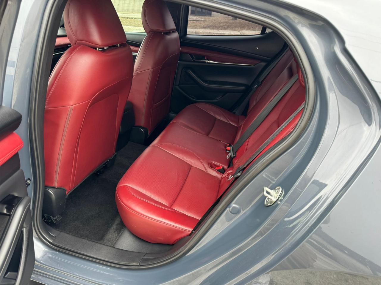 2021 Mazda MAZDA3 GT - Photo #28