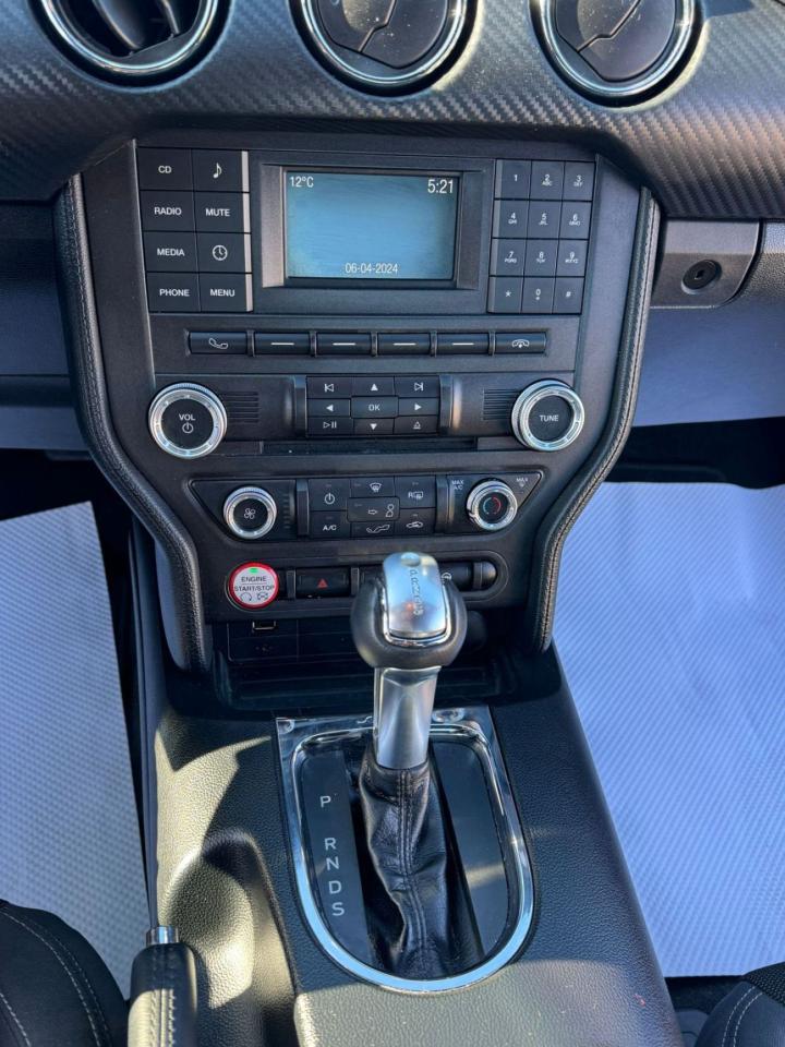 2017 Ford Mustang V6 - Photo #15