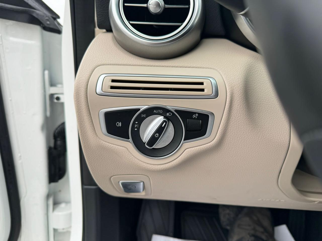 2020 Mercedes-Benz C-Class C 300 - Photo #16