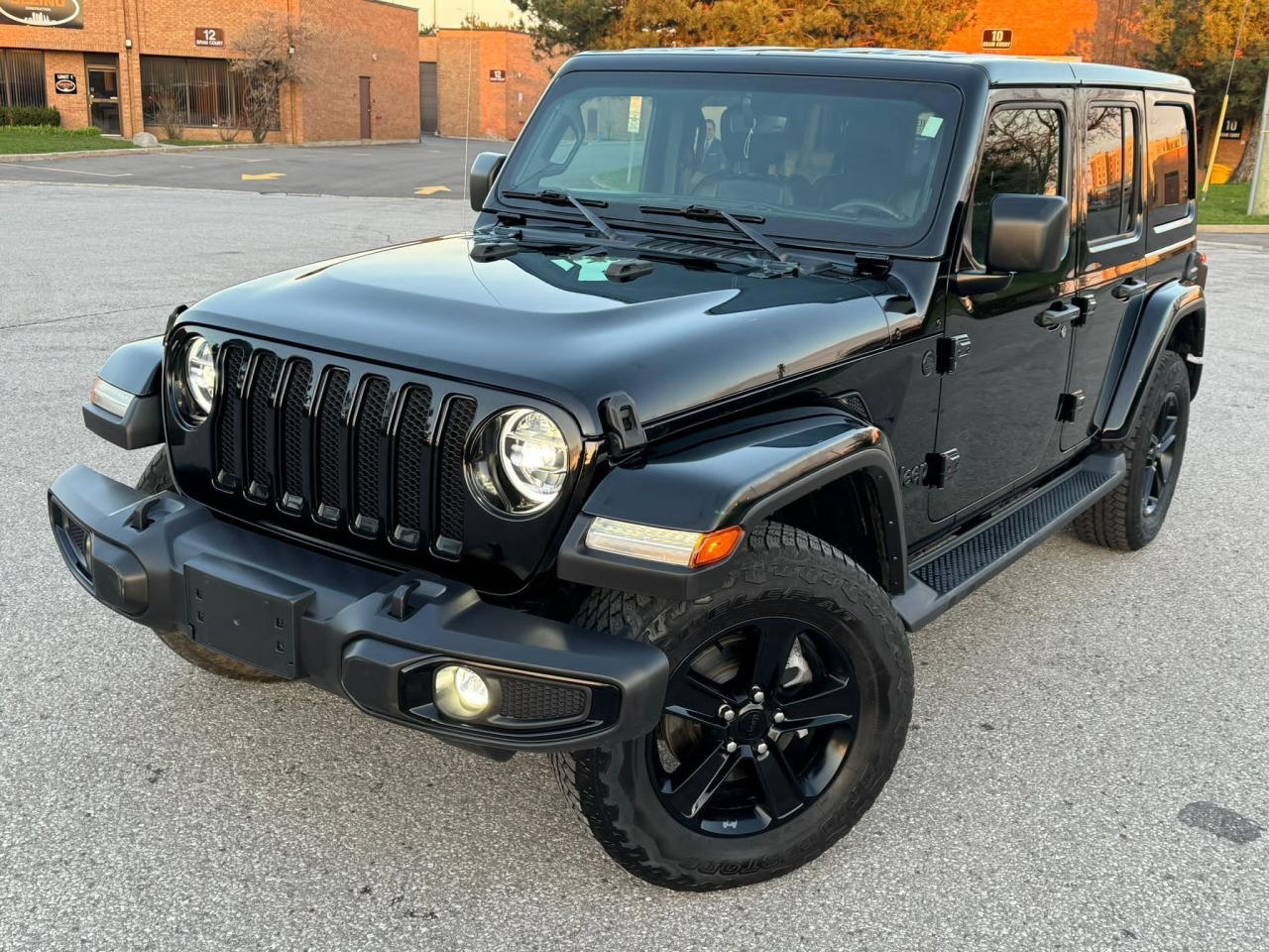 2022 Jeep Wrangler Unlimited Sahara Altitude - Photo #5