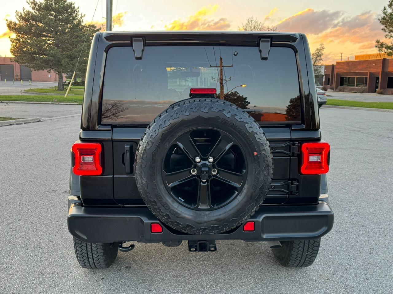 2022 Jeep Wrangler Unlimited Sahara Altitude - Photo #10
