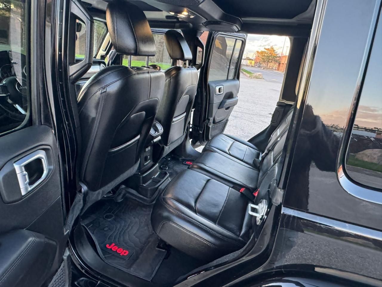 2022 Jeep Wrangler Unlimited Sahara Altitude - Photo #20