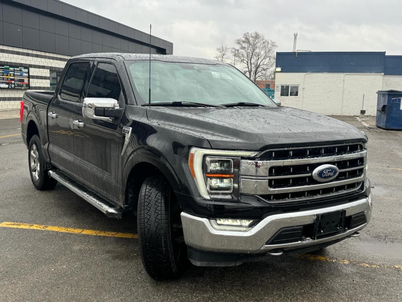 2021 Ford F-150 Lariat - Photo #2