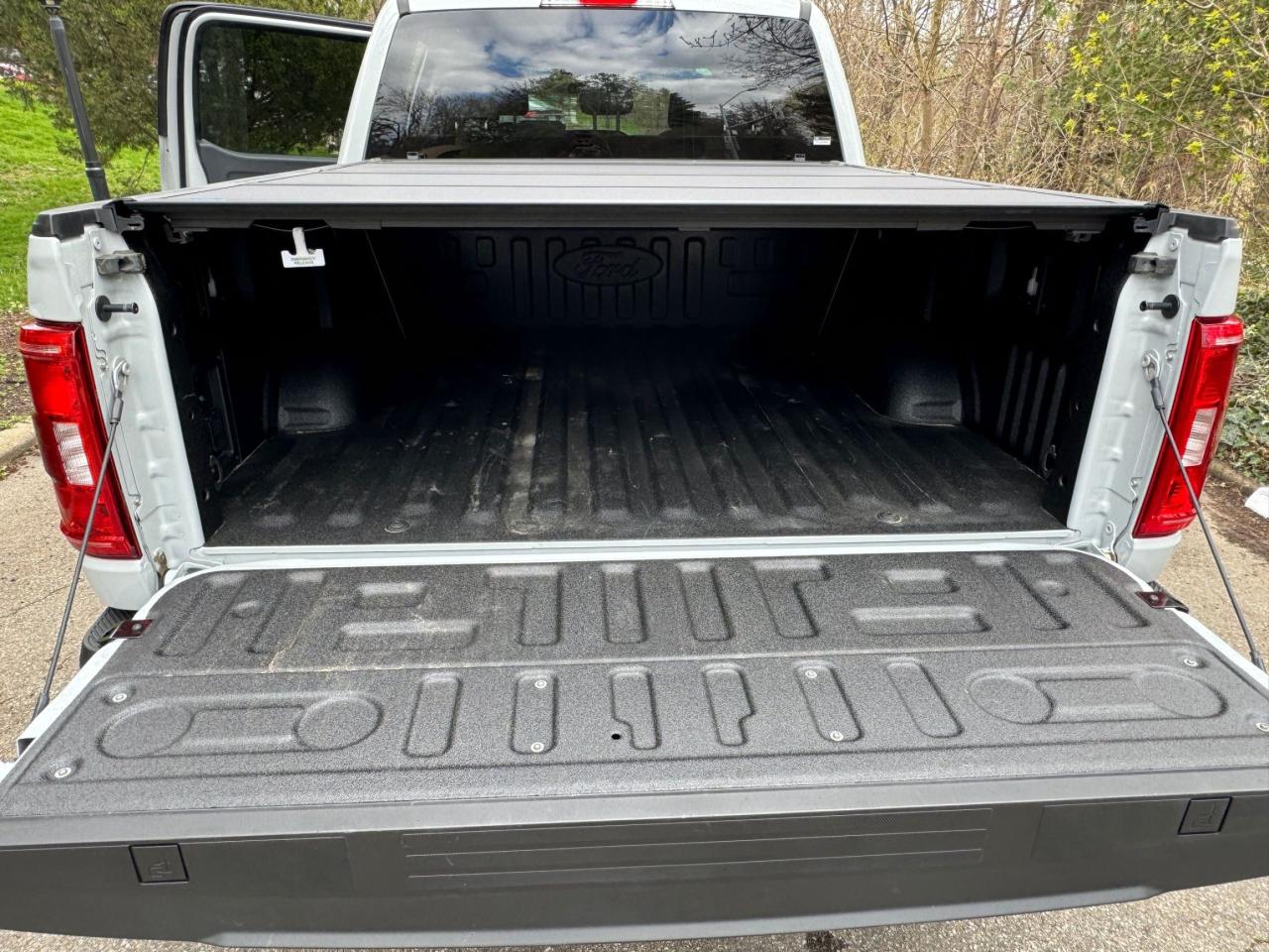 2023 Ford F-150 XLT - Photo #8