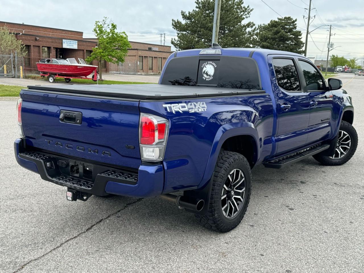 2022 Toyota Tacoma TRD Sport - Photo #6
