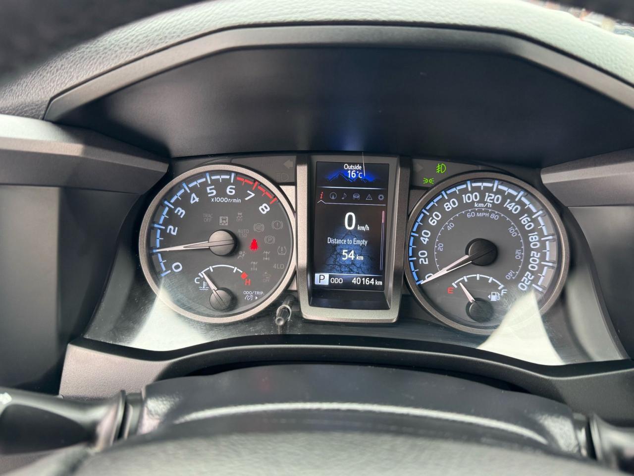 2022 Toyota Tacoma TRD Sport - Photo #14