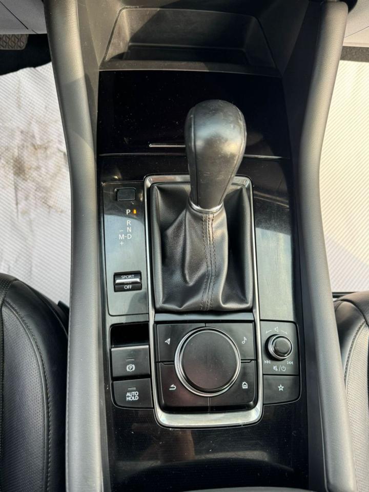 2020 Mazda MAZDA3 GT - Photo #11