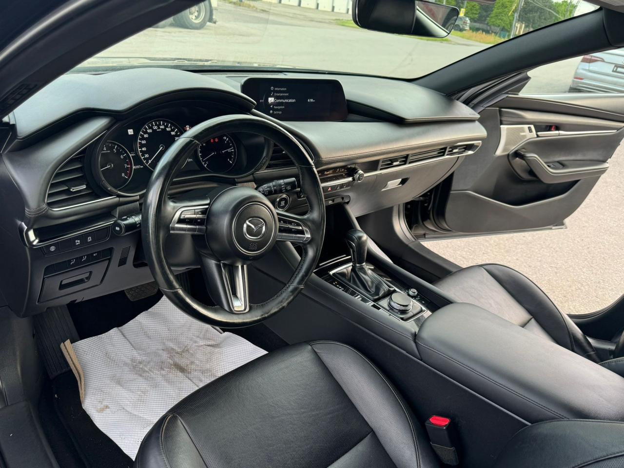 2020 Mazda MAZDA3 GT - Photo #9