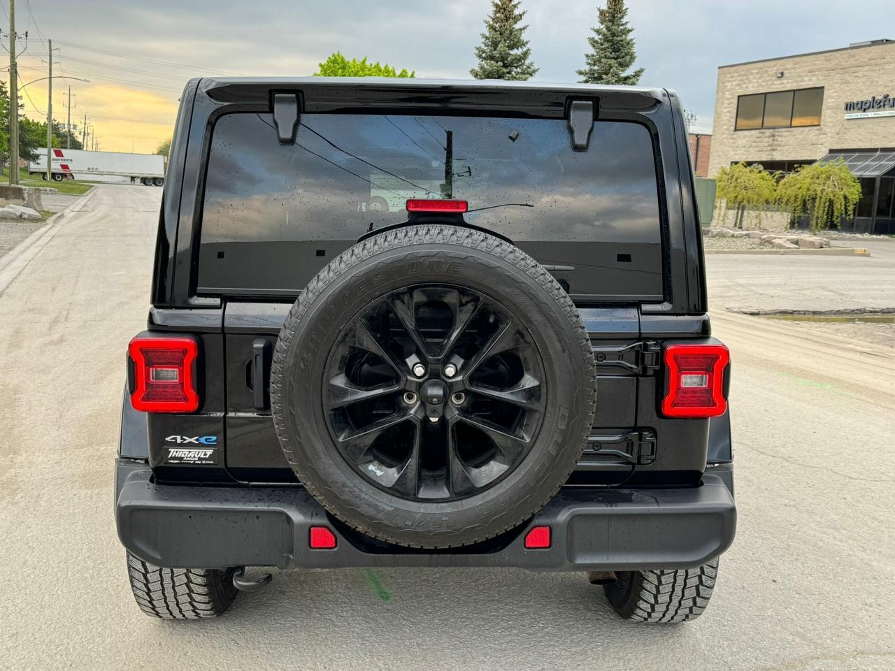 2021 Jeep Wrangler Unlimited Sahara - Photo #8