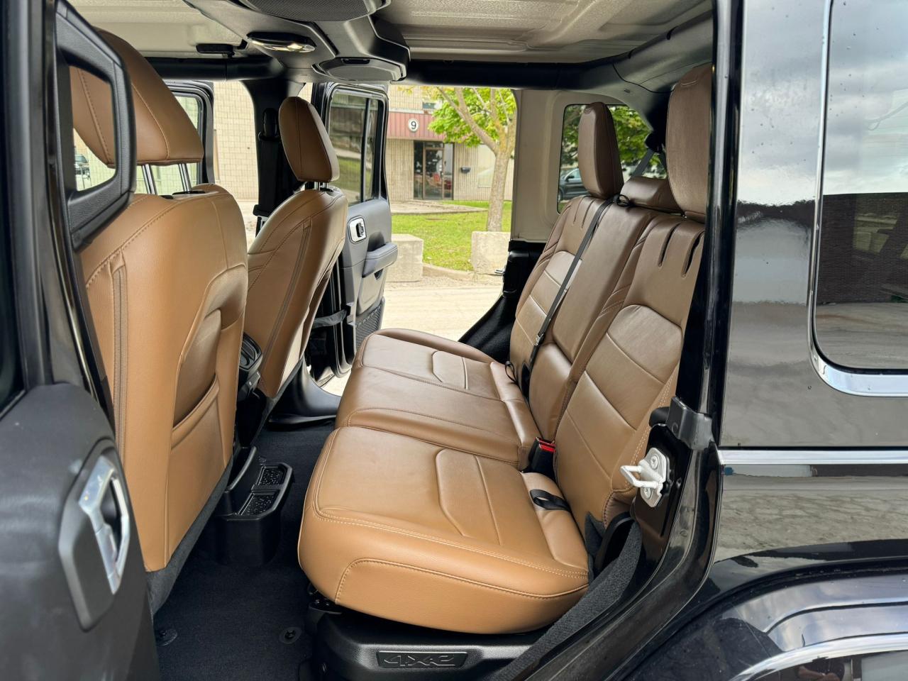 2021 Jeep Wrangler Unlimited Sahara - Photo #20