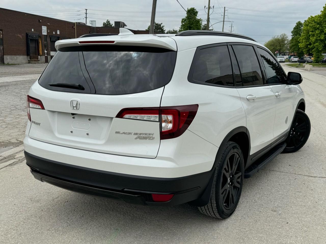 2020 Honda Pilot Black Edition - Photo #4