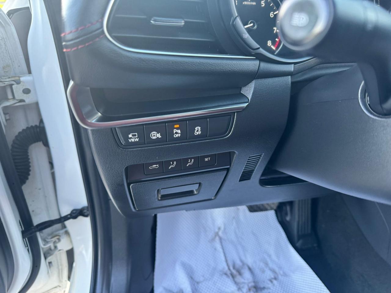 2024 Mazda MAZDA3 GT w/Turbo - Photo #14