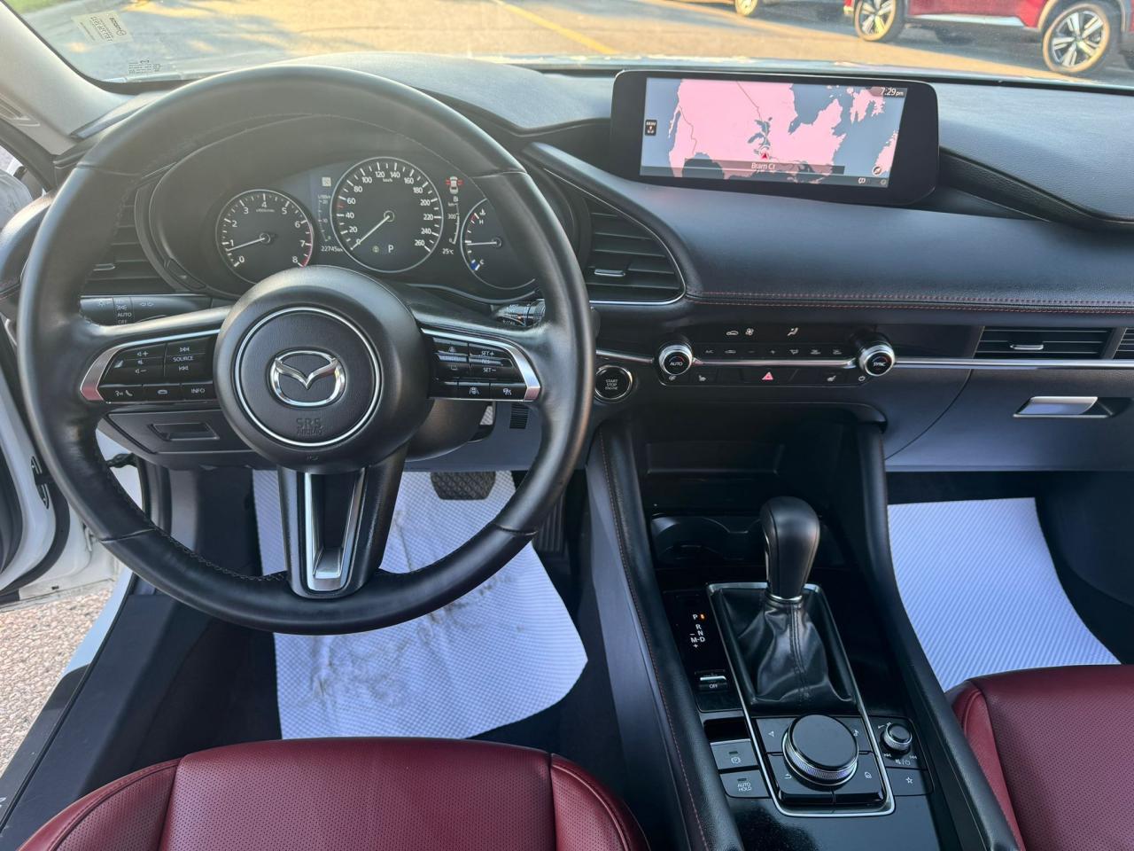 2024 Mazda MAZDA3 GT w/Turbo - Photo #9