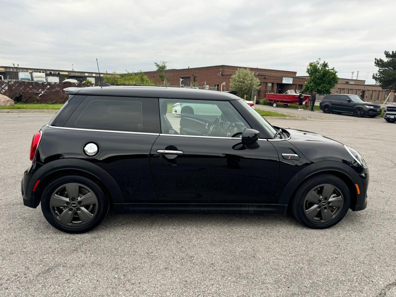 2022 MINI Cooper Cooper S - Photo #5