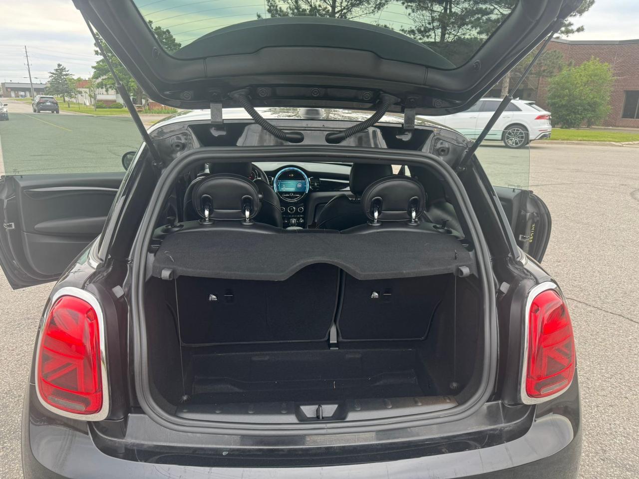 2022 MINI Cooper Cooper S - Photo #9
