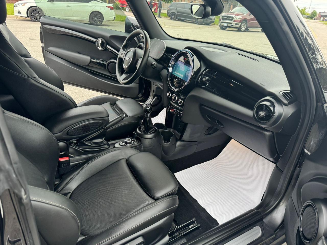 2022 MINI Cooper Cooper S - Photo #16