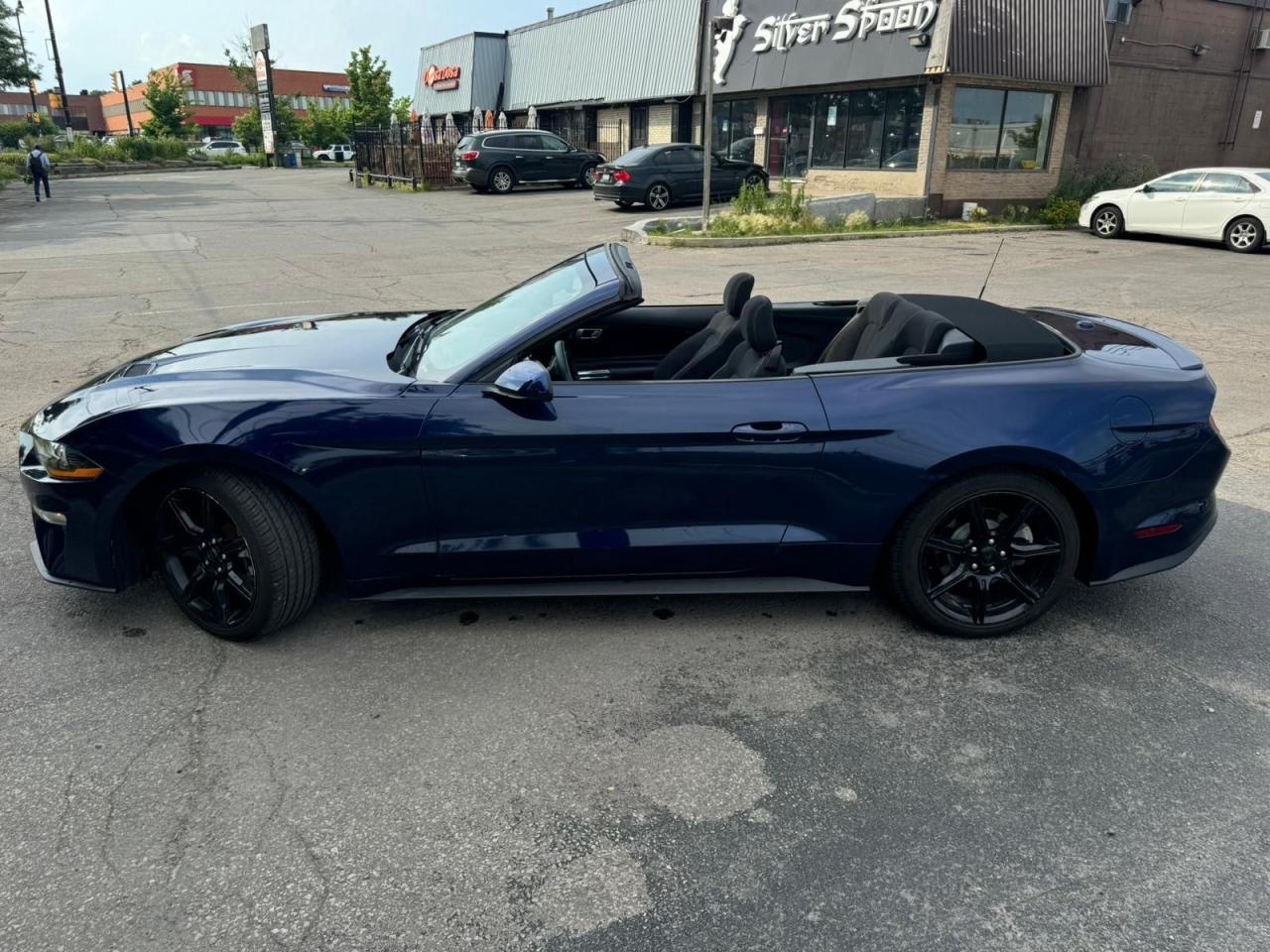 2020 Ford Mustang EcoBoost - Photo #9
