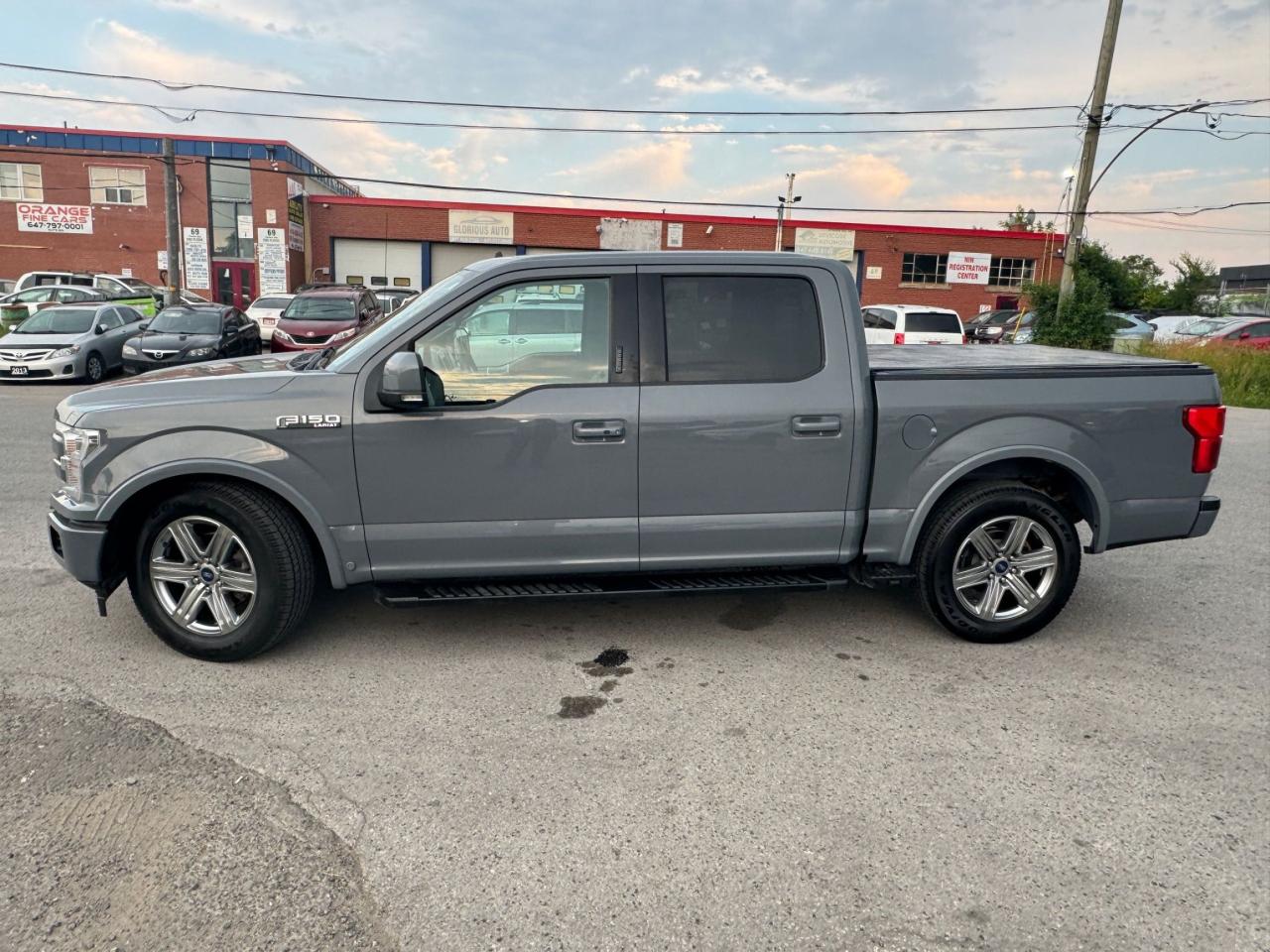 2019 Ford F-150 Lariat - Photo #2