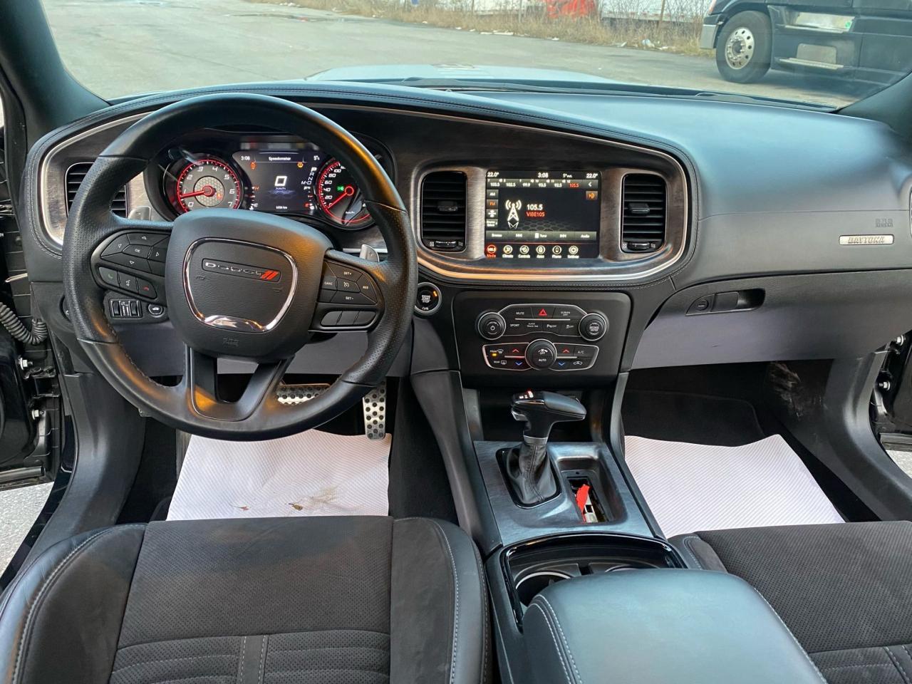 2022 Dodge Charger  - Photo #17