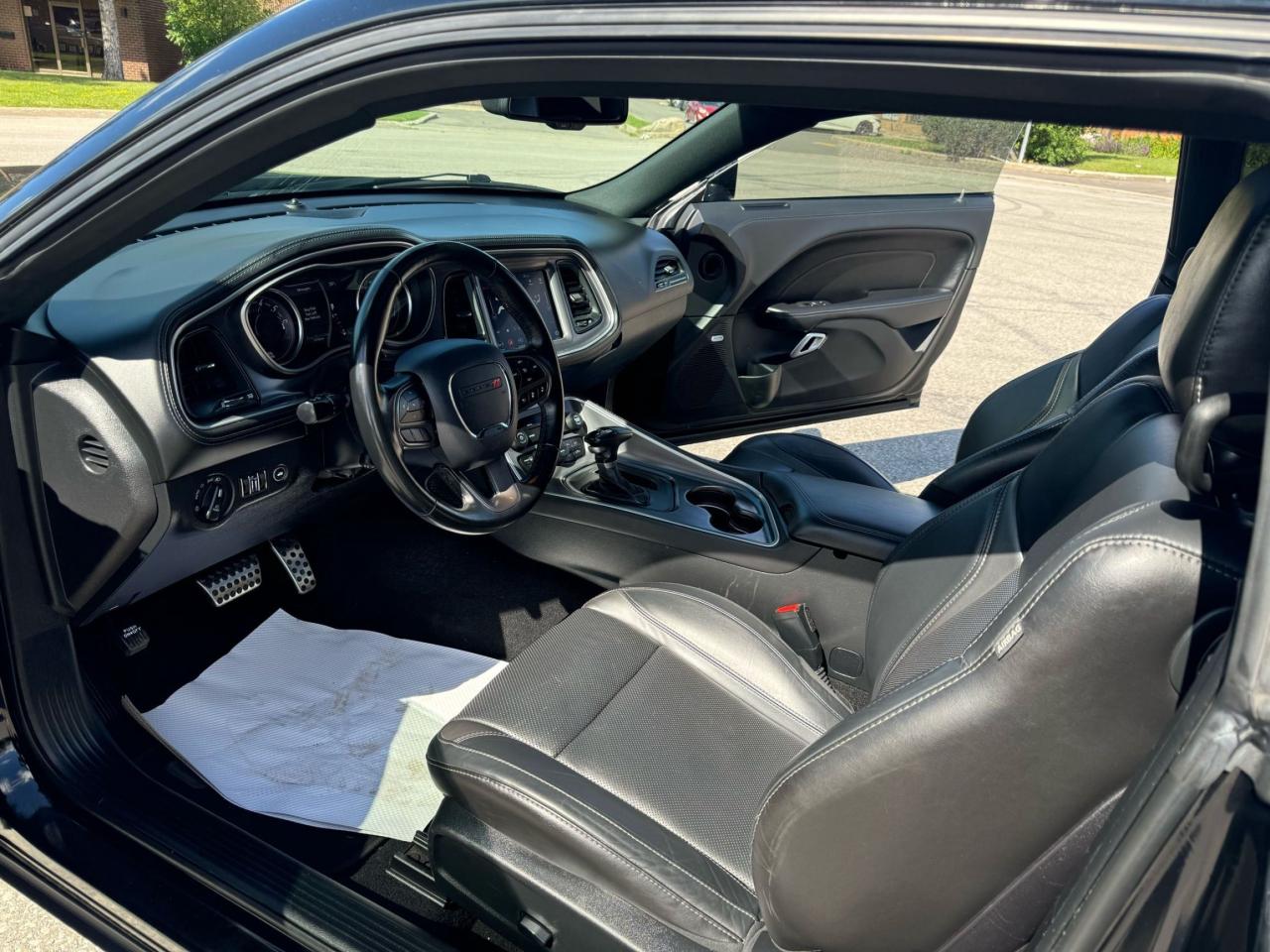 2020 Dodge Challenger SXT - Photo #9