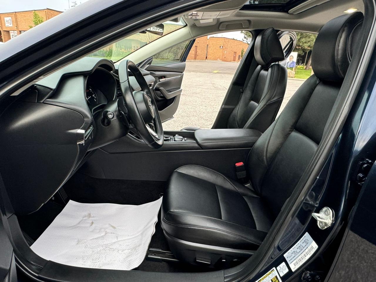 2021 Mazda MAZDA3 GS - Photo #14