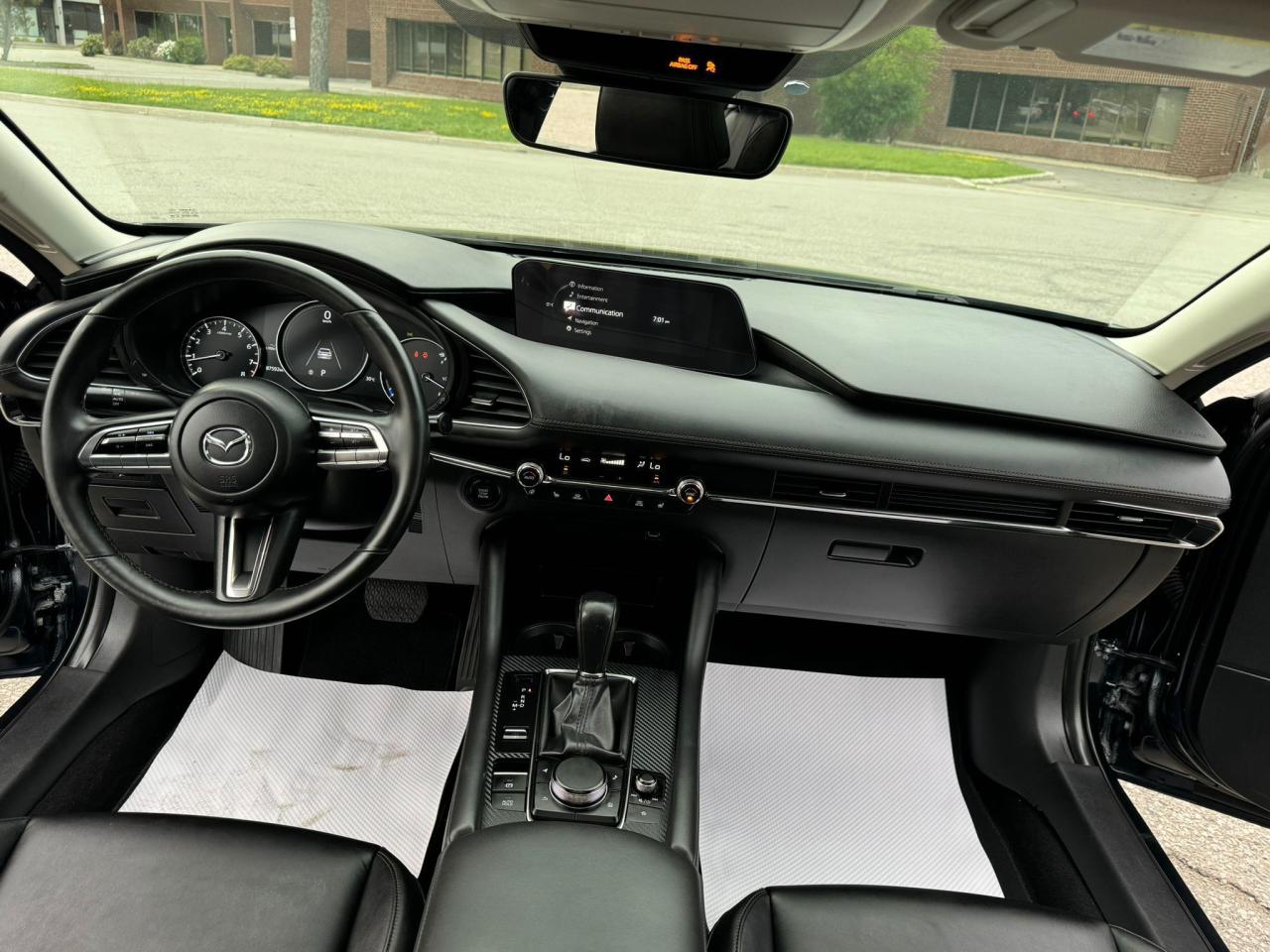 2021 Mazda MAZDA3 GS - Photo #12