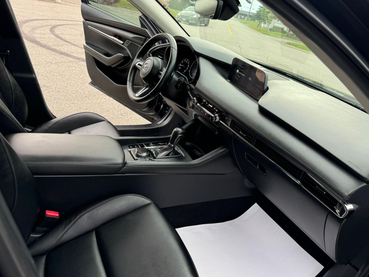 2021 Mazda MAZDA3 GS - Photo #23