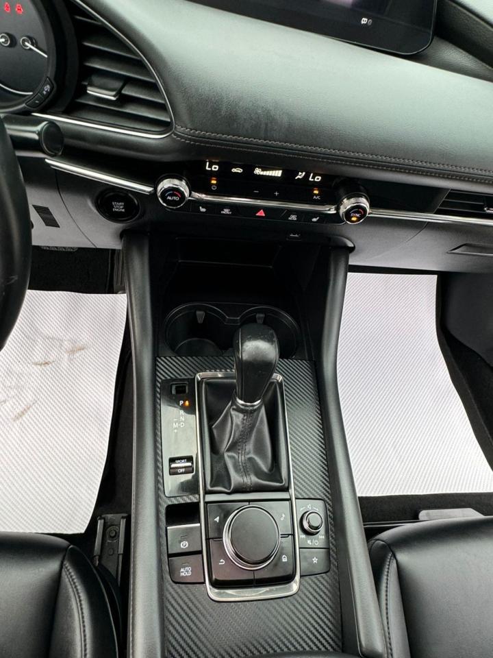 2021 Mazda MAZDA3 GS - Photo #19