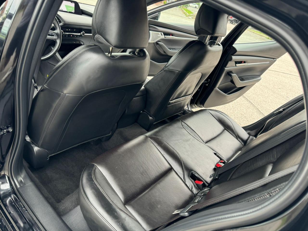 2020 Mazda MAZDA3 GT - Photo #14