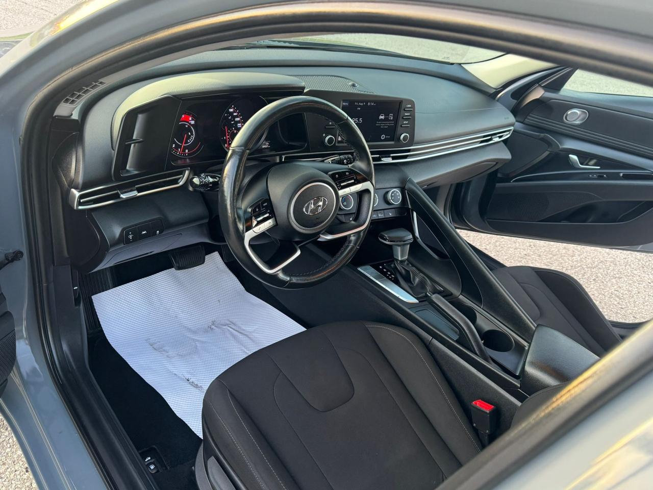 2021 Hyundai Elantra Preferred - Photo #10