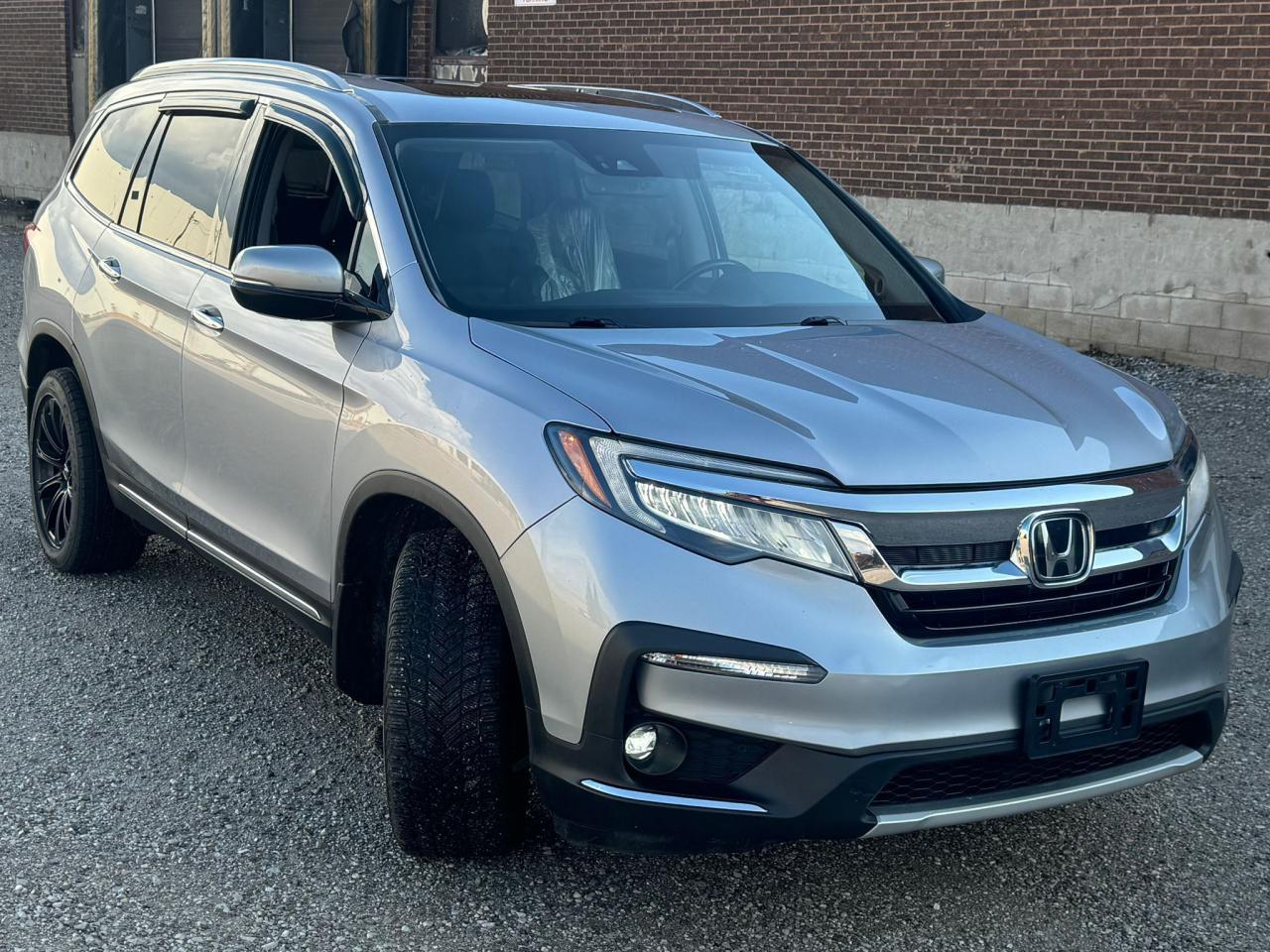 2021 Honda Pilot Touring 7-Passenger - Photo #2